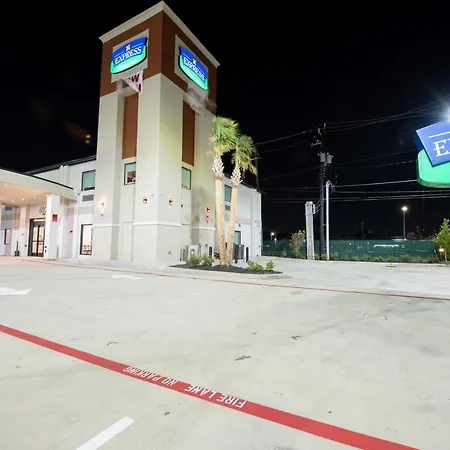 Express Inn & Suites